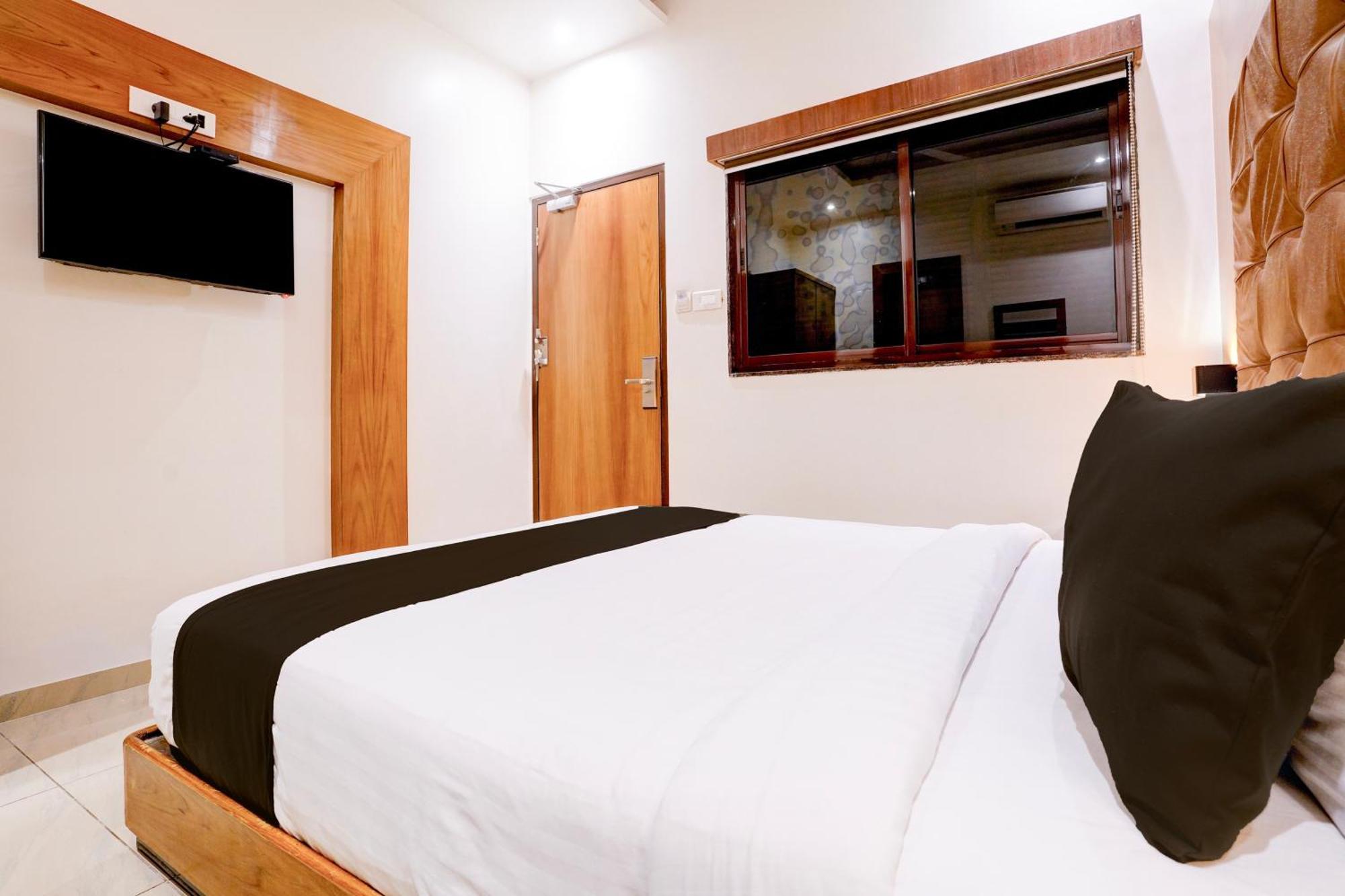 Super Townhouse Oak Times Square Le Western Bombaj Zewnętrze zdjęcie
