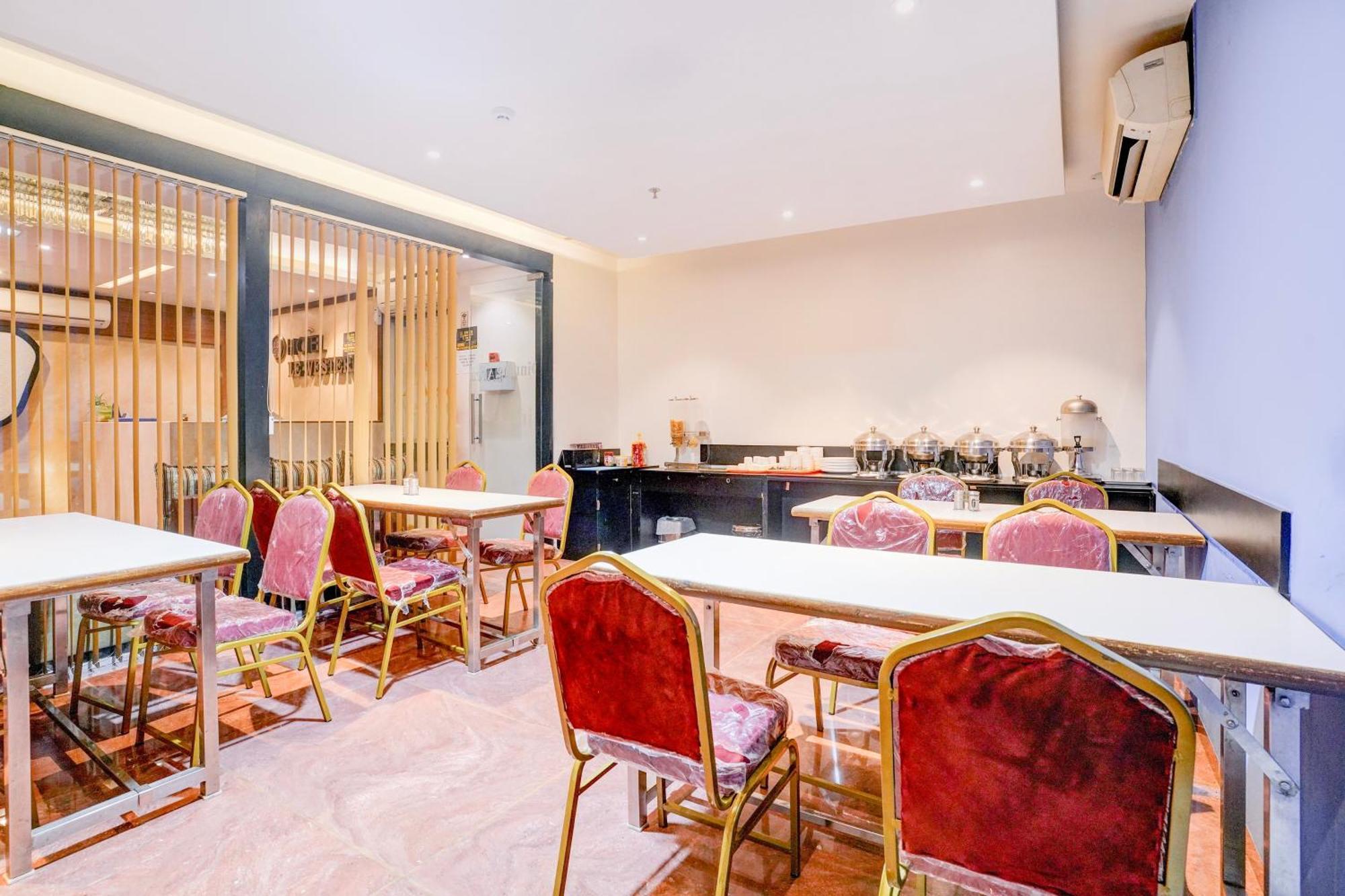 Super Townhouse Oak Times Square Le Western Bombaj Zewnętrze zdjęcie